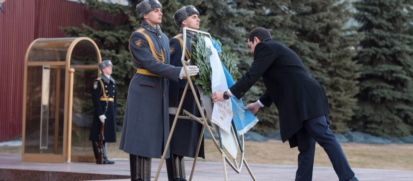 Η έκπληξη Πούτιν στον Τσίπρα με τη Μαρινέλλα -Ετσι τον αποχαιρέτησε (βίντεο)